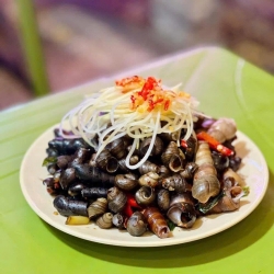 Specialty Sea Snails from Da Nang tại California